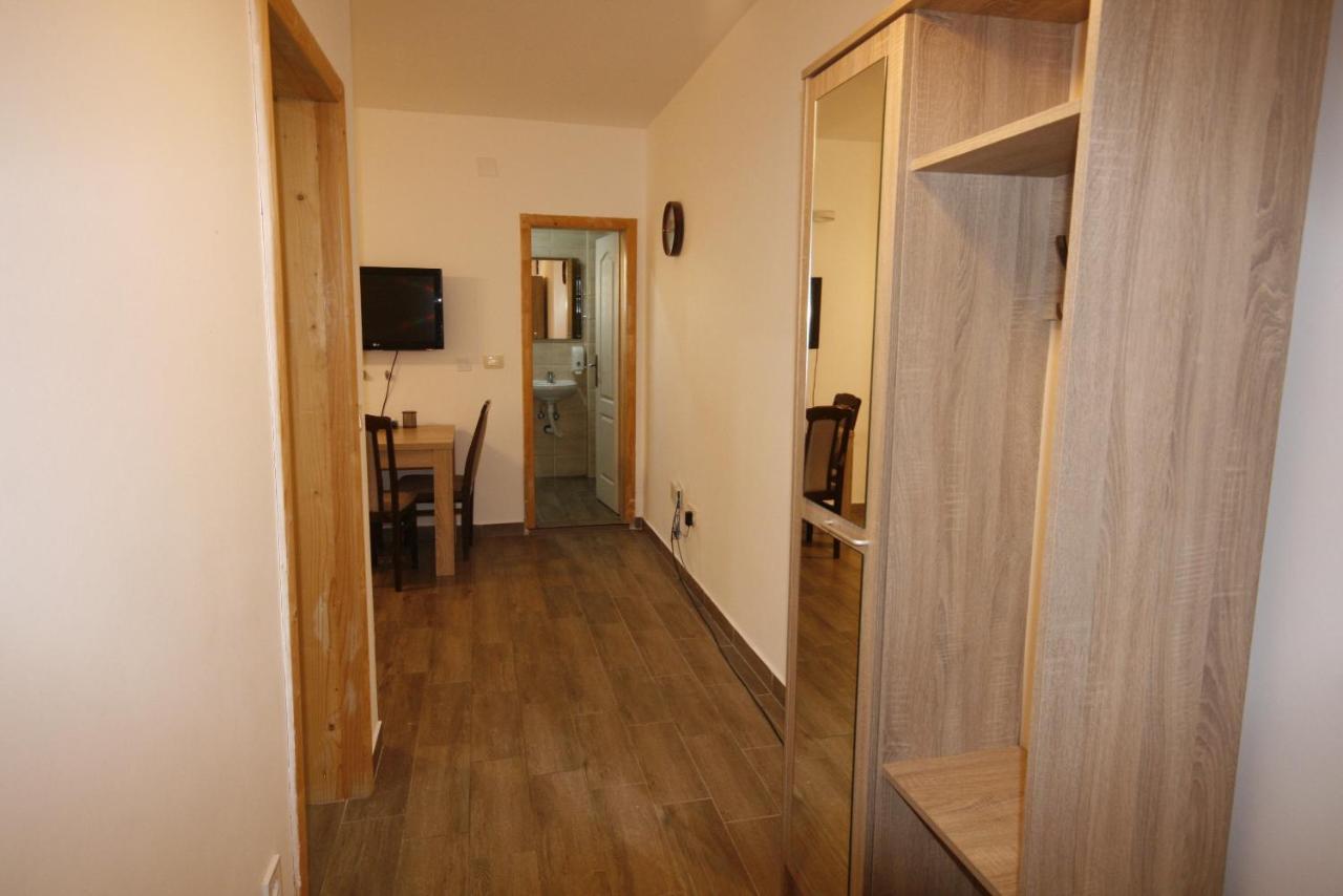 Apartmani Srdanovic Tivat Dış mekan fotoğraf