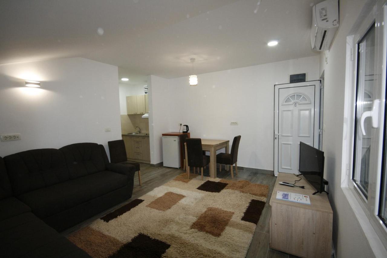Apartmani Srdanovic Tivat Dış mekan fotoğraf