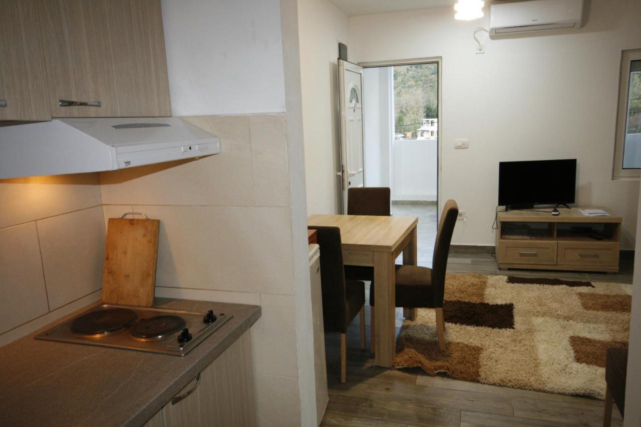 Apartmani Srdanovic Tivat Dış mekan fotoğraf